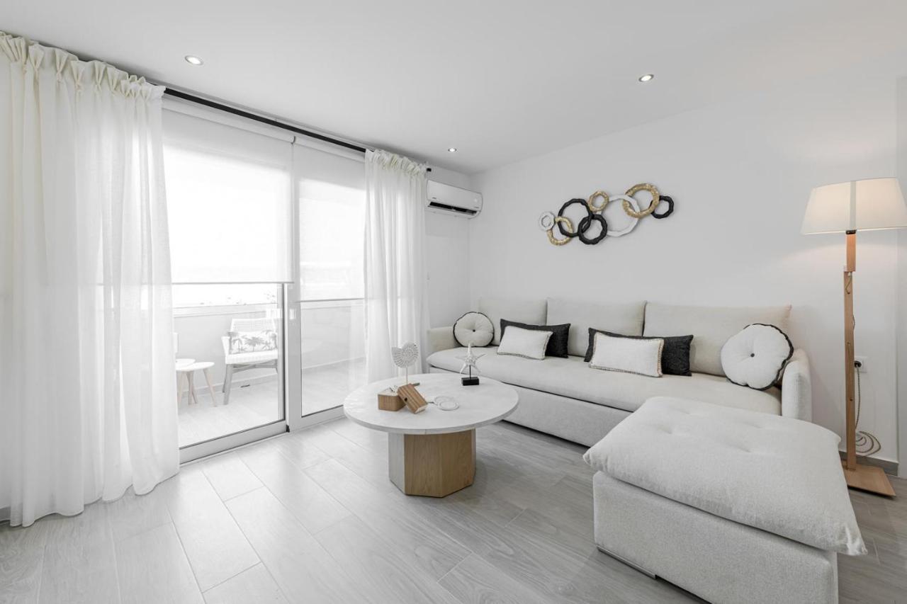 Diogenis Seaside Suite 罗希姆诺 外观 照片